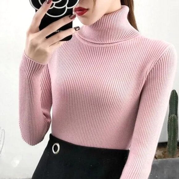 MAUVE PINK LIGHTWEIGHT FINELY RIBBED ONE SIZE FITS MOST TURTLENECK SWEATER - Picture 1 of 1